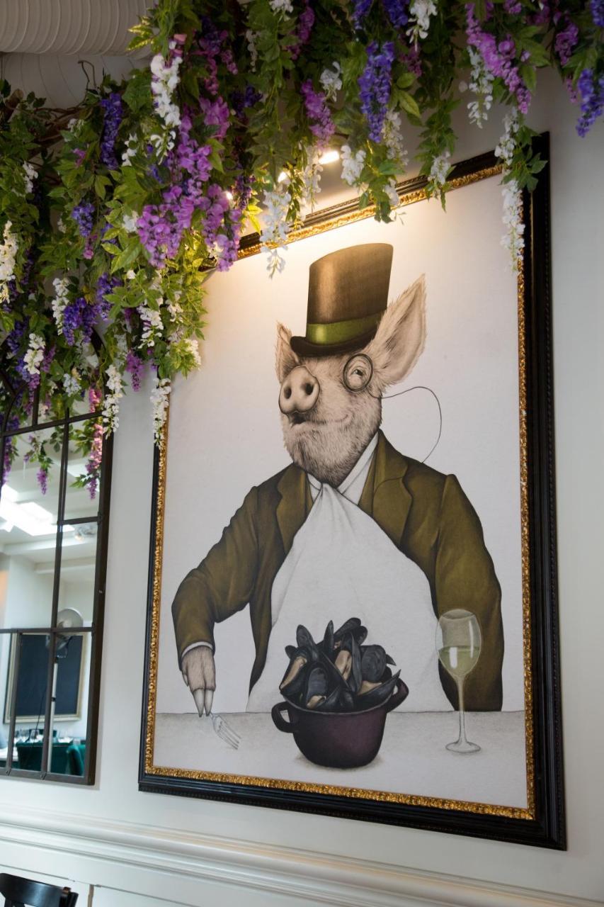 The Impeccable Pig Hotel Седжфийлд Екстериор снимка