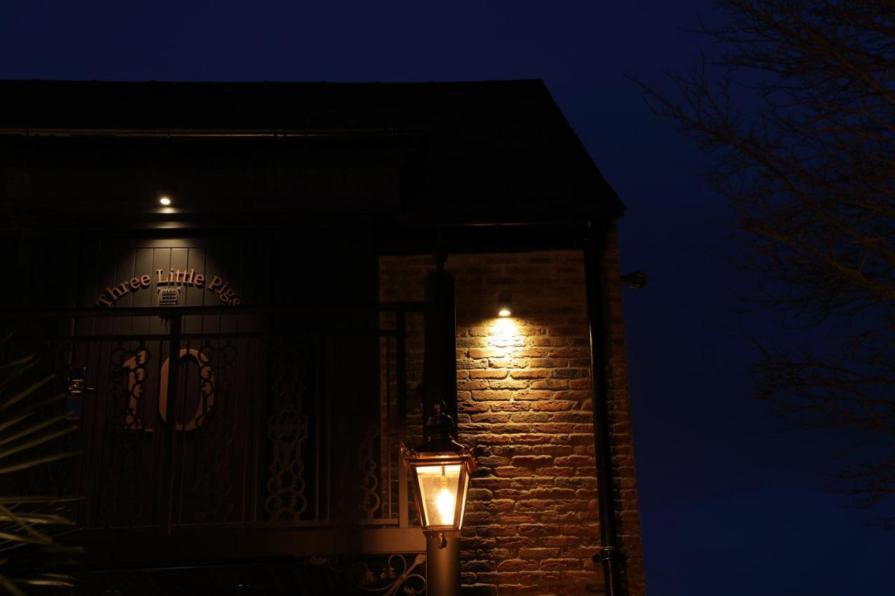 The Impeccable Pig Hotel Седжфийлд Екстериор снимка